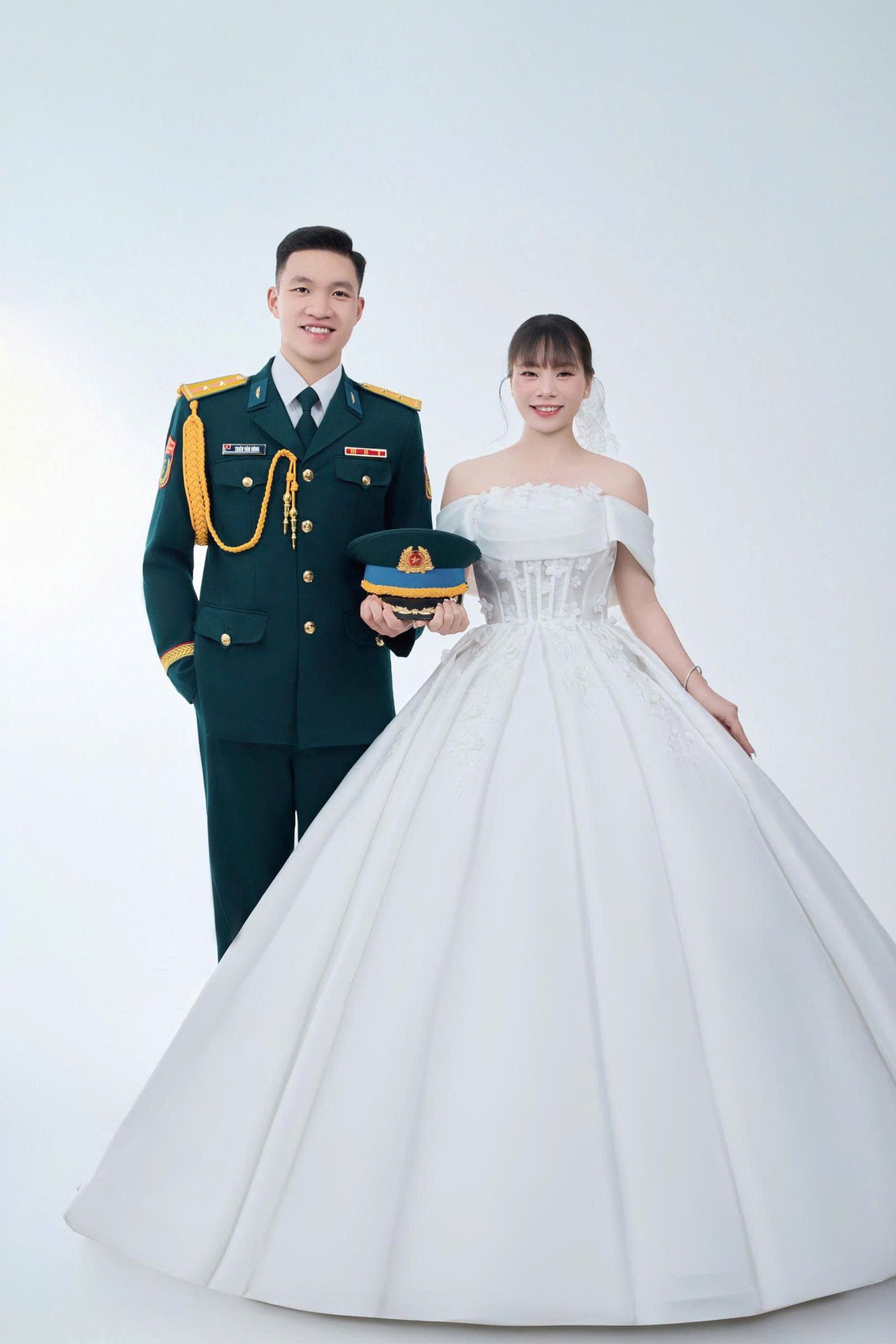 TRIỆU HÙNG & PHƯƠNG THẢO